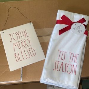Rae Dunn kitchen Xmas plaque & towel set